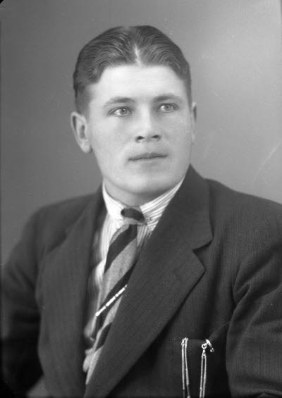 Porträtt av en herre. Ateljefoto.