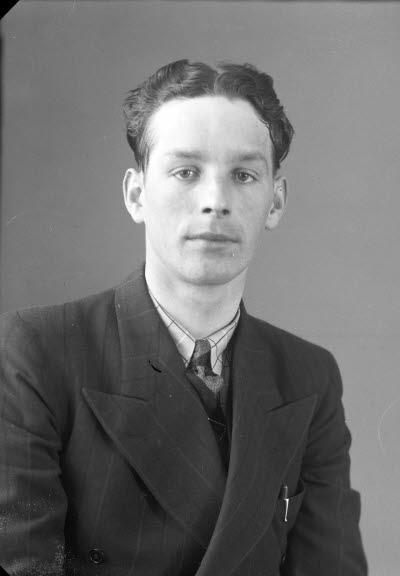 Porträtt av en herre. Ateljefoto.