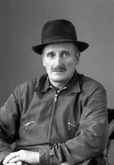 Porträtt av en herre. Ateljefoto.