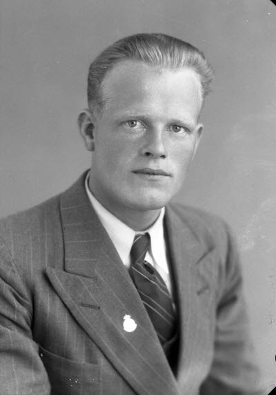 Porträtt av en herre. Ateljefoto.